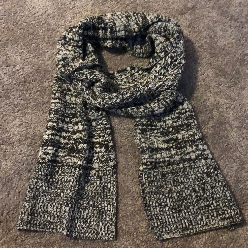 Victoria’s Secret Scarf